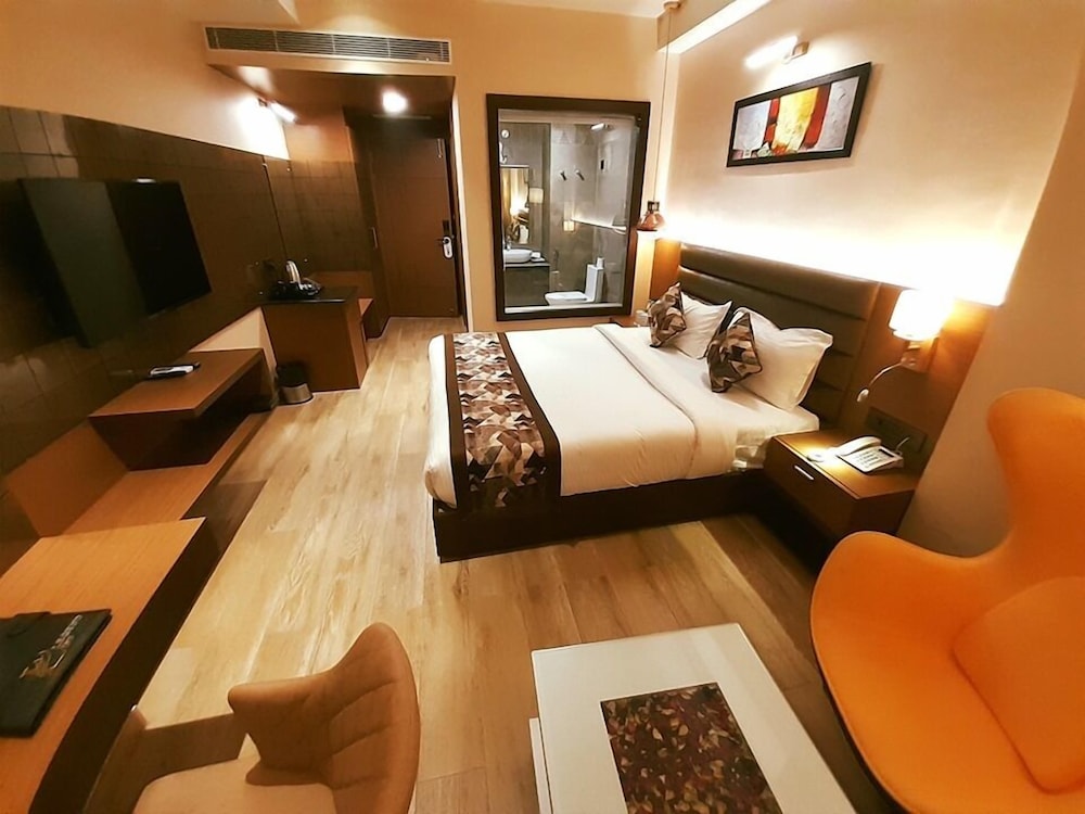HOTEL LEGEND INN 10/22