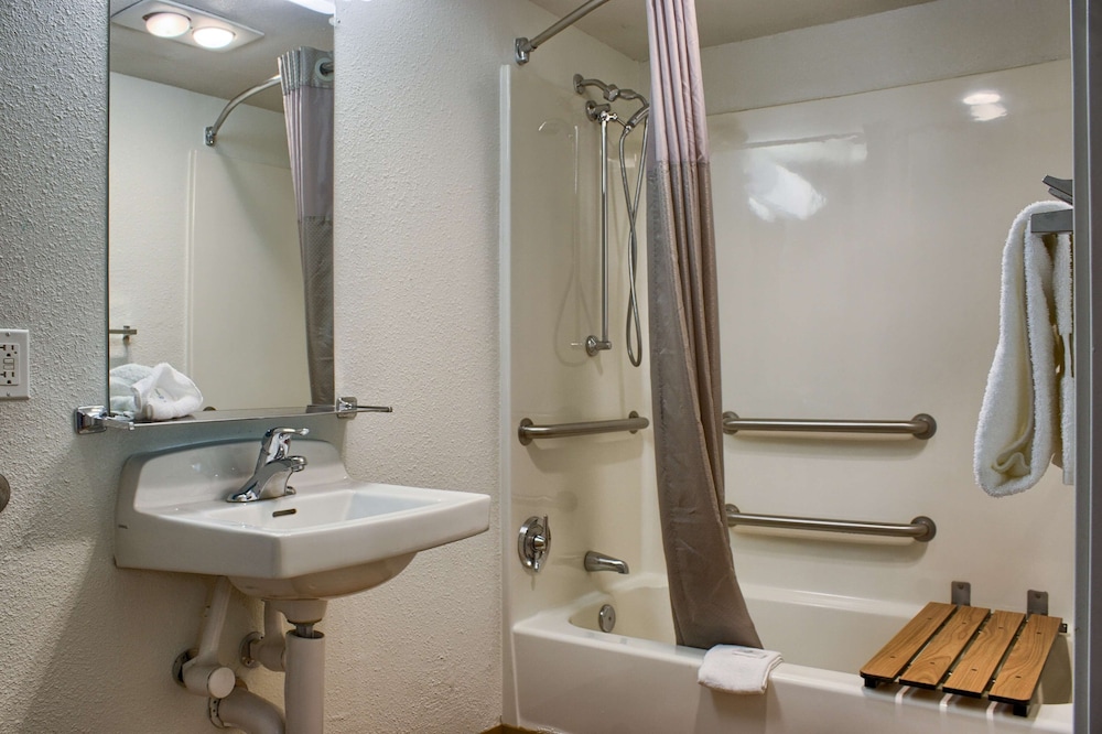Motel6 Seattle, WA - South 38/39