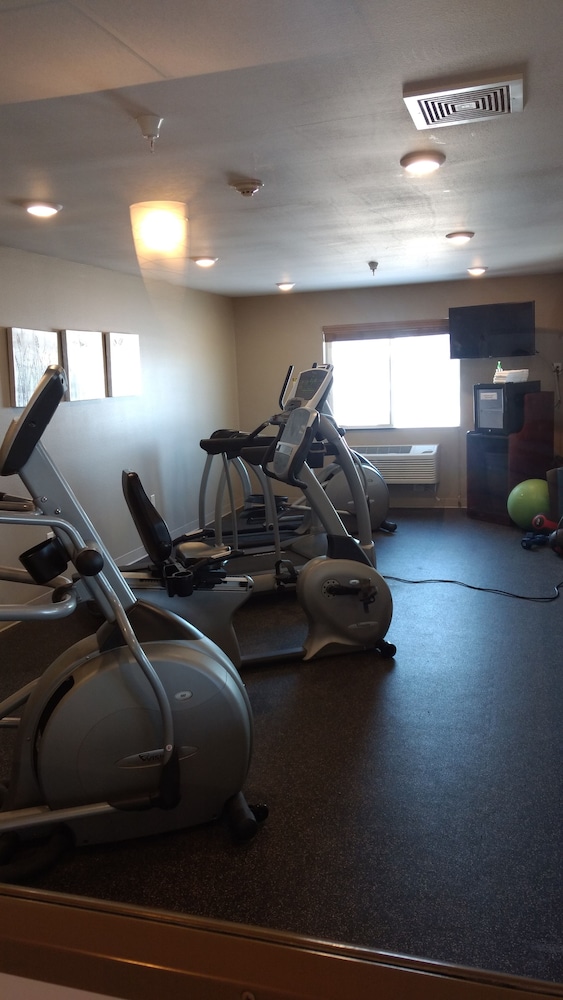 Grandstay Hotel Suites Thief River Falls 11/16