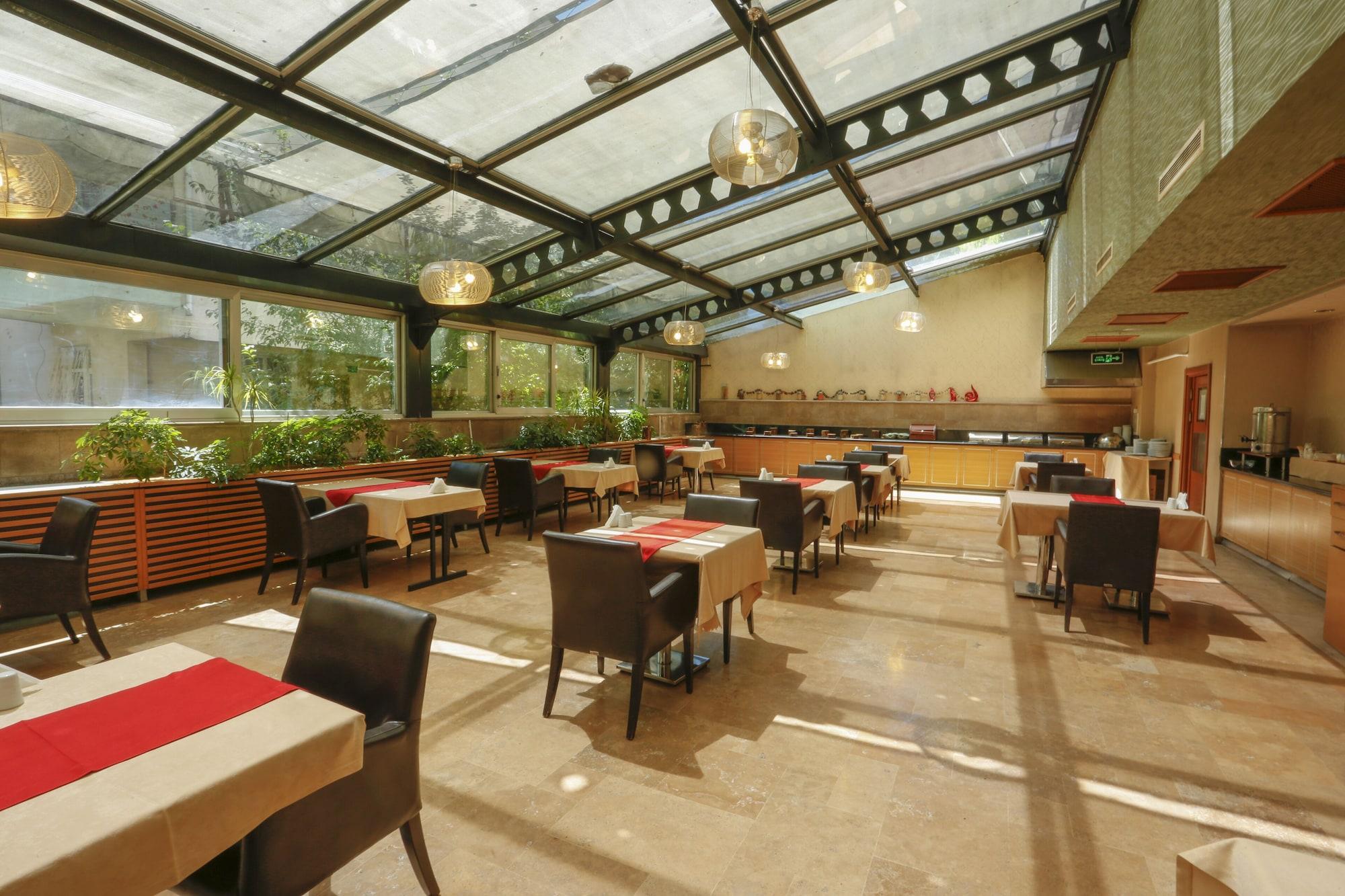 Nuzhet Hotel 21/29