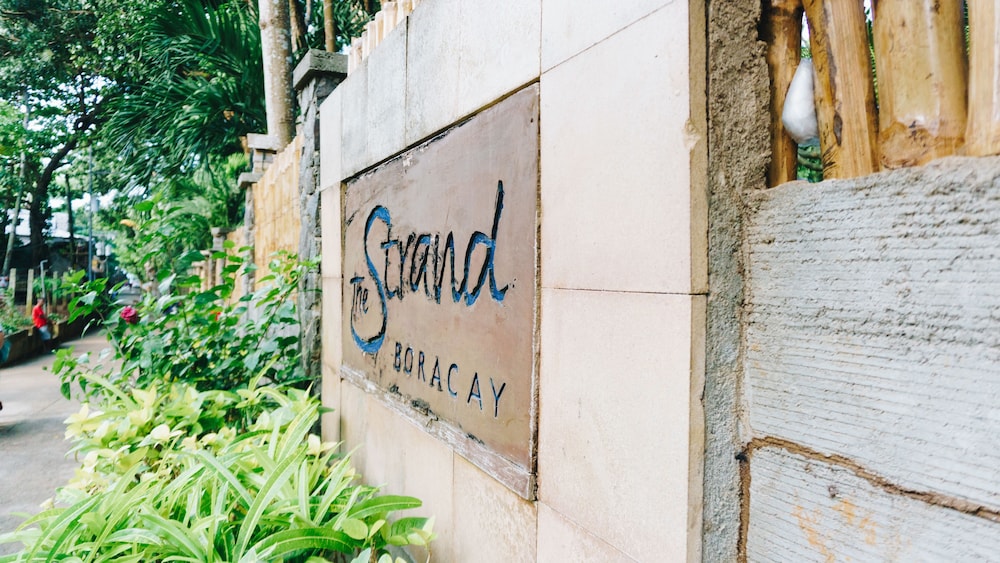 The Strand Boutique Resort 42/75