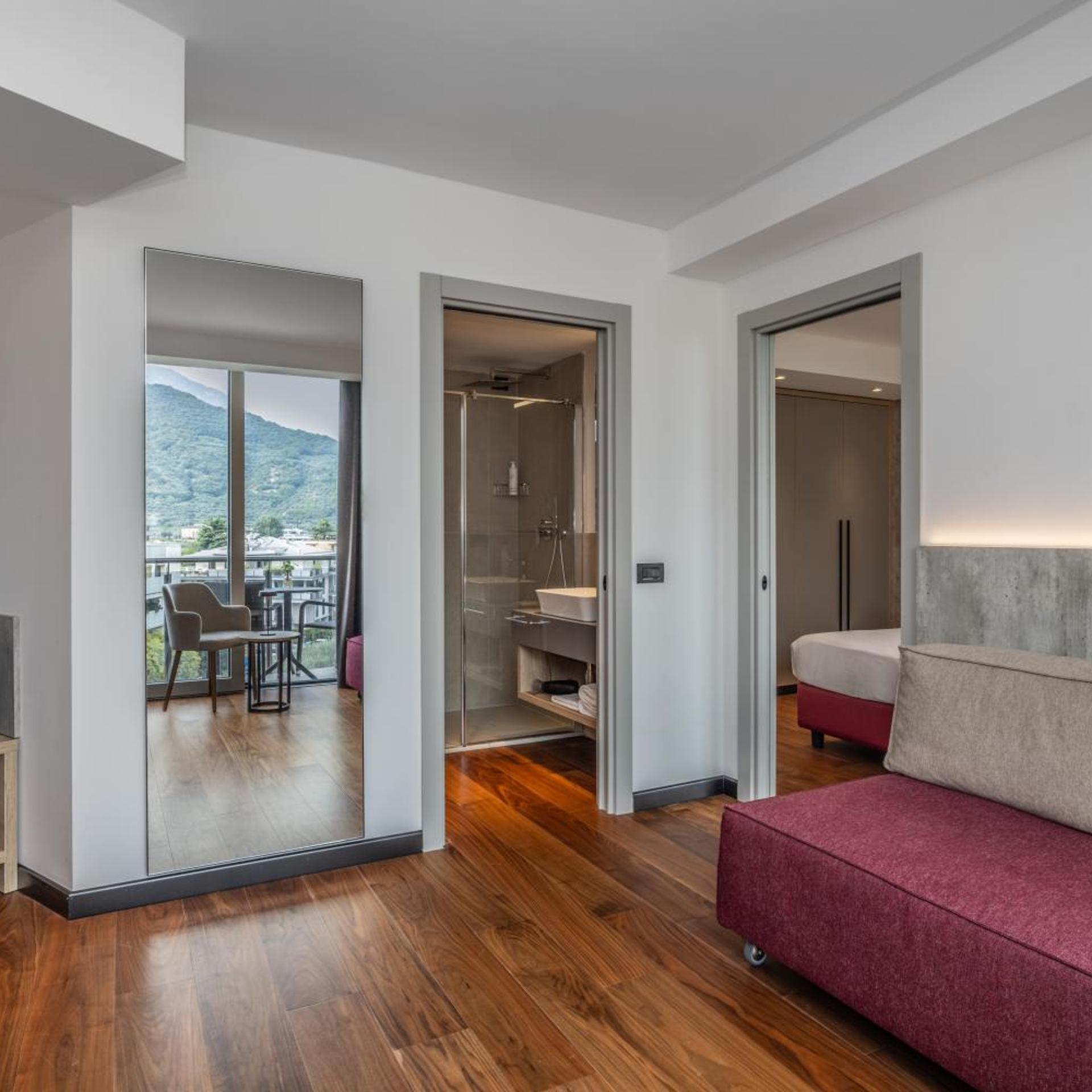 جناح عائلي بشرفة، Hotel Garda 3/8