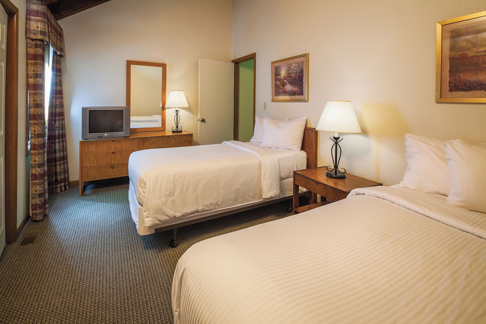 Club Wyndham Resort at Fairfield Mountains 8/50