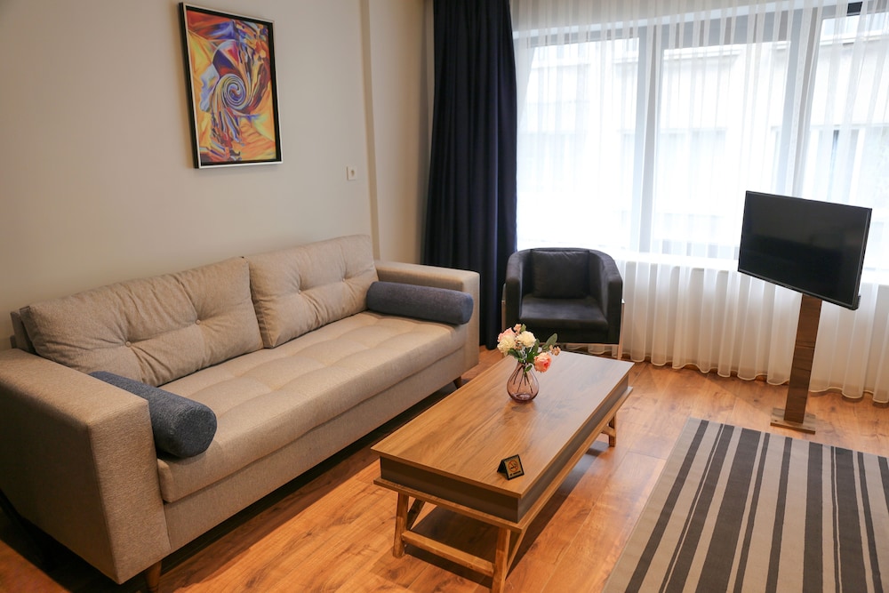 The Roomy Hotel Sisli 11/17