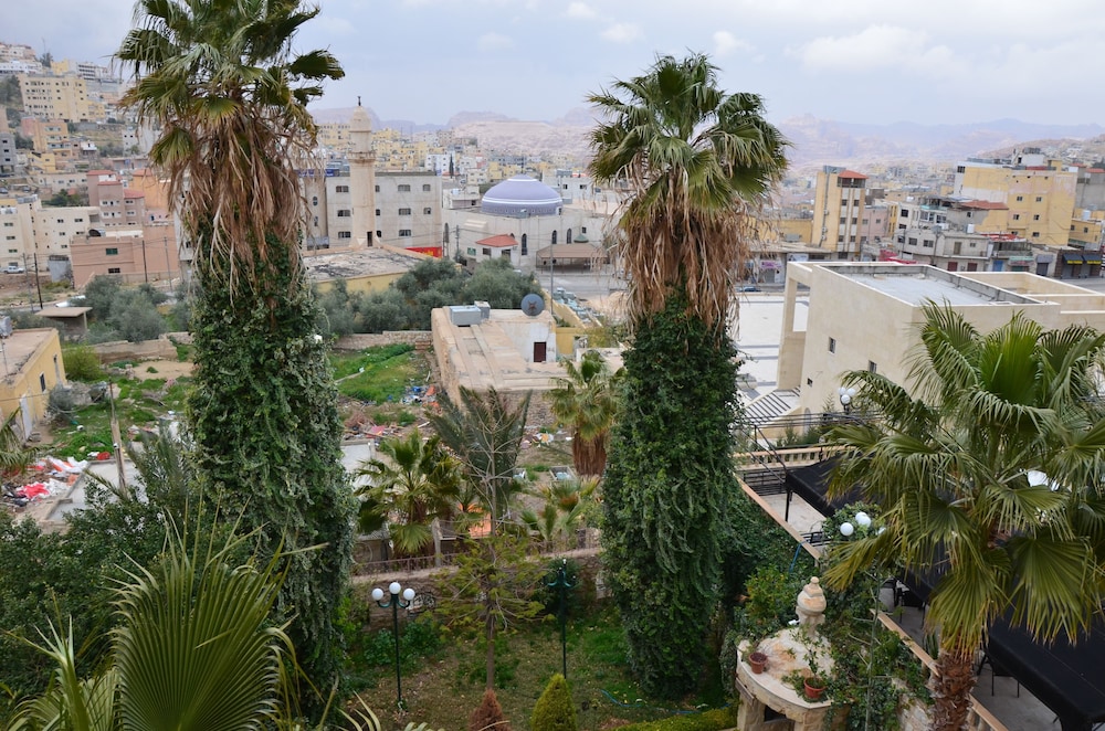 AMRA PALACE HOTEL 43/50