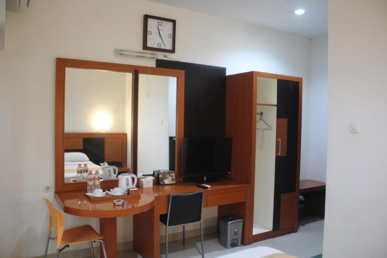 Hotel Grand Karawang Indah 42/50