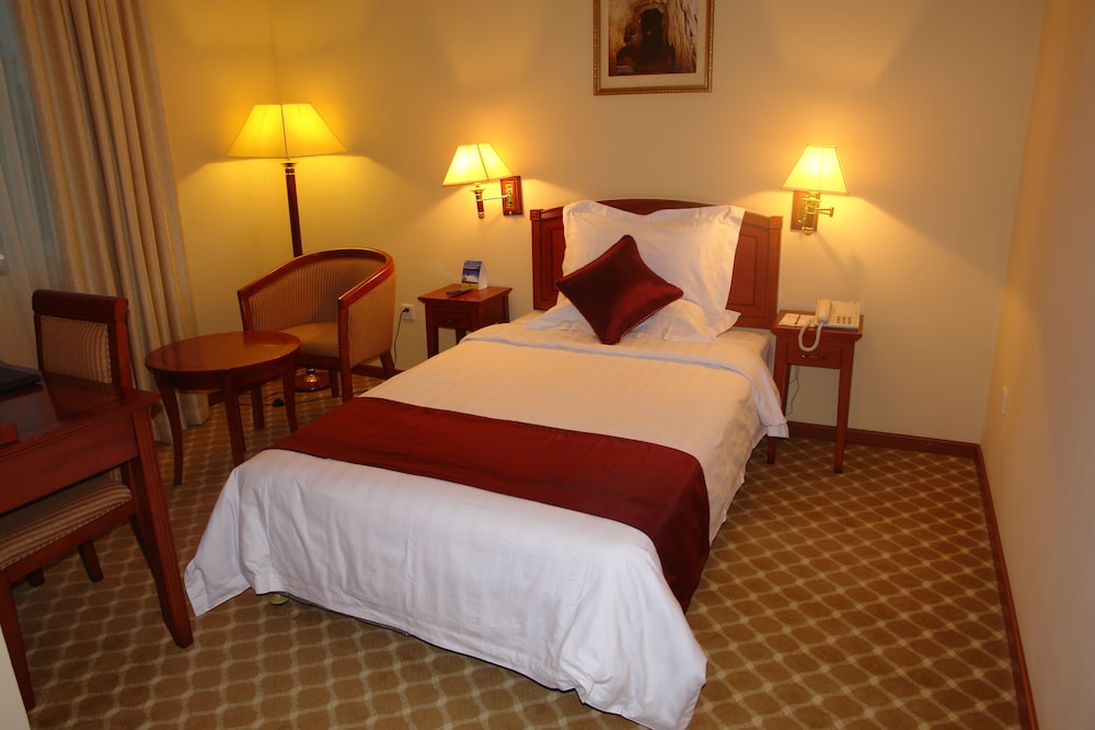 Dreamliner Hotel 15/50