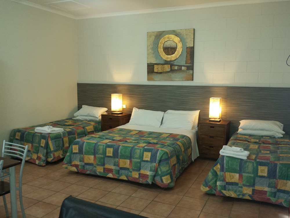 Mid City Motor Inn 22/41