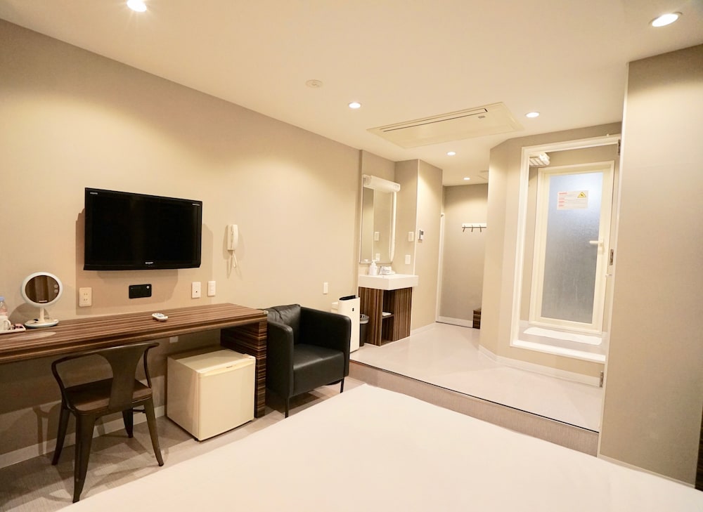 Hotel 88 Shinsaibashi 68/74