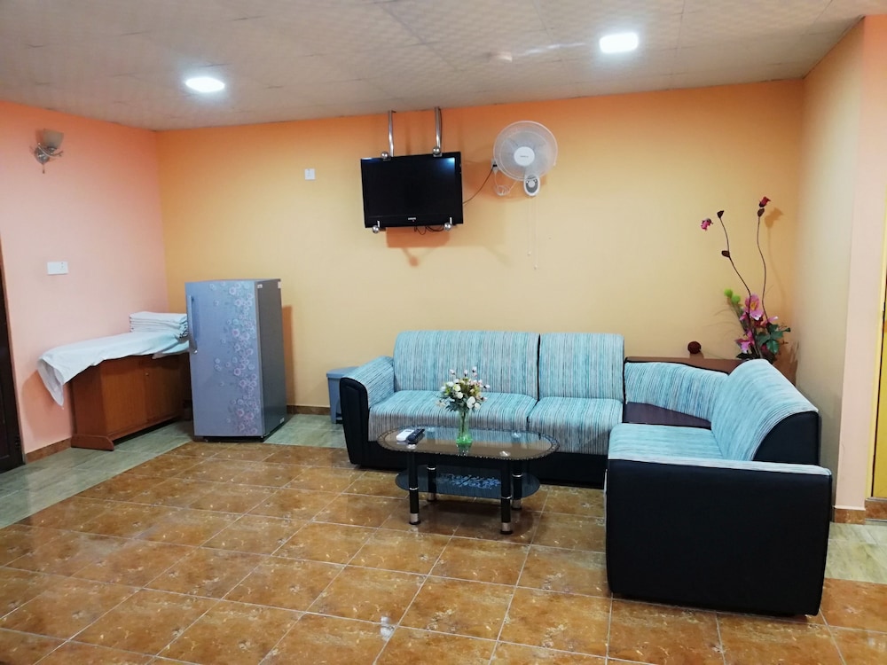 Sunshine Hotel And Hall 30/46