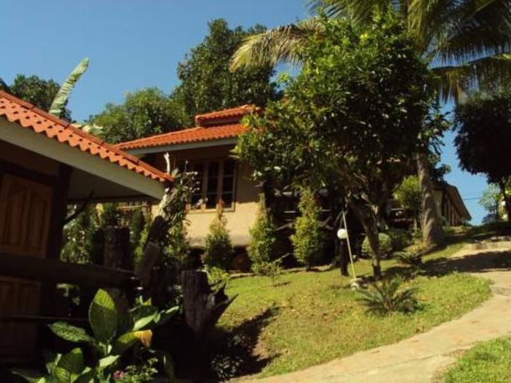 Baan Phuthadol 41/41