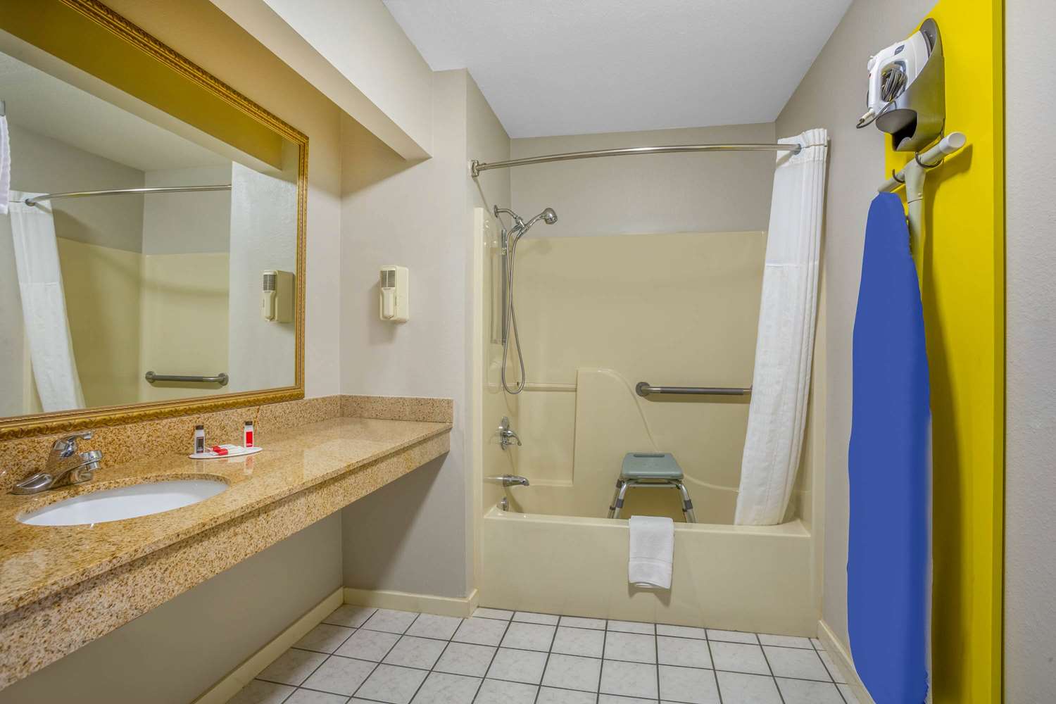 Days Inn by Wyndham Lonoke 12/13