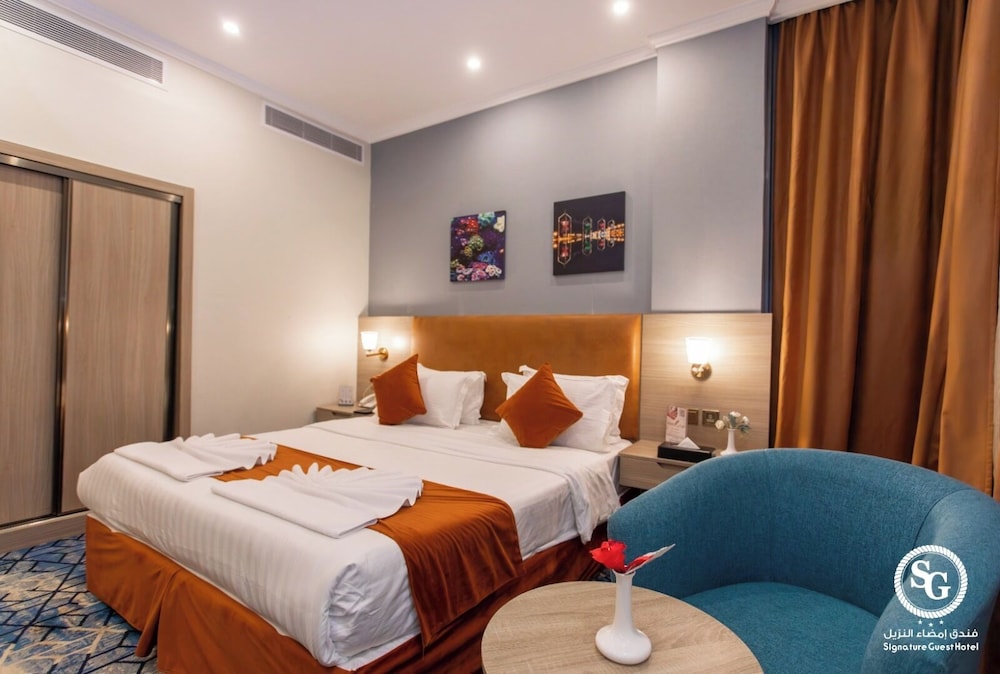 Signature Guest Hotel 9/50