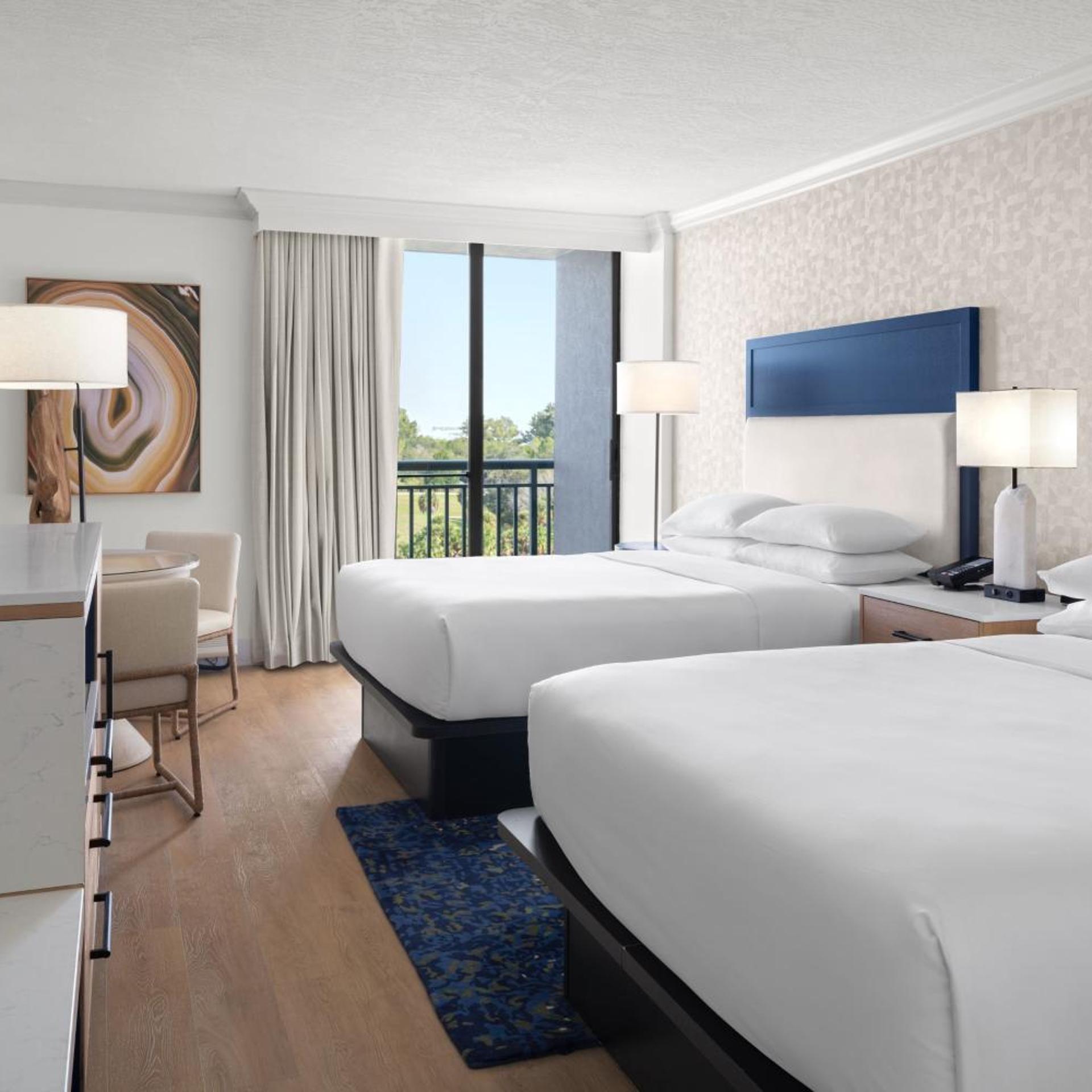 Guest Room, 2 Queen Beds, Partial Gulf View, Balcony