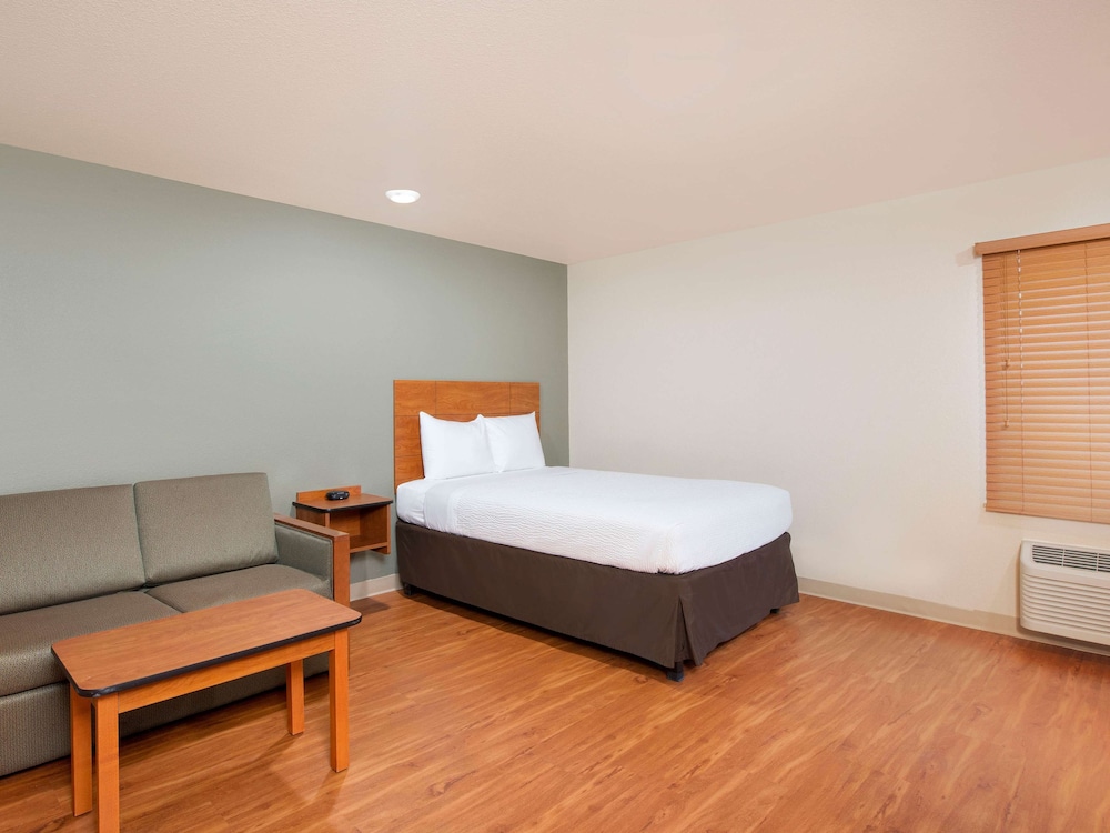 Extended Stay America Select Suites Atlanta Chamblee 14/53