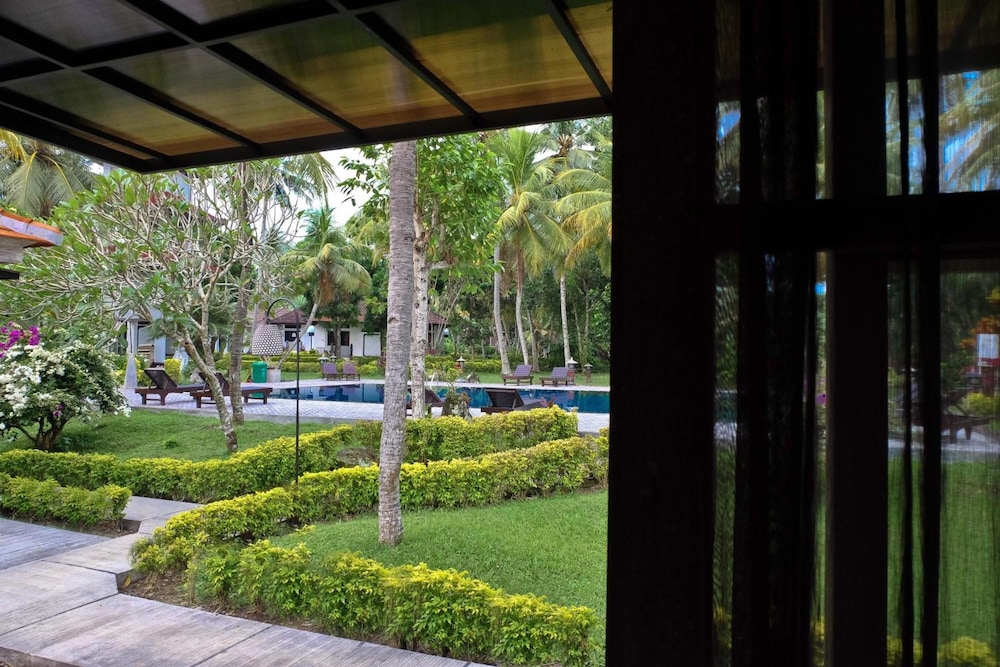Umadewi Surf and Suites 29/38
