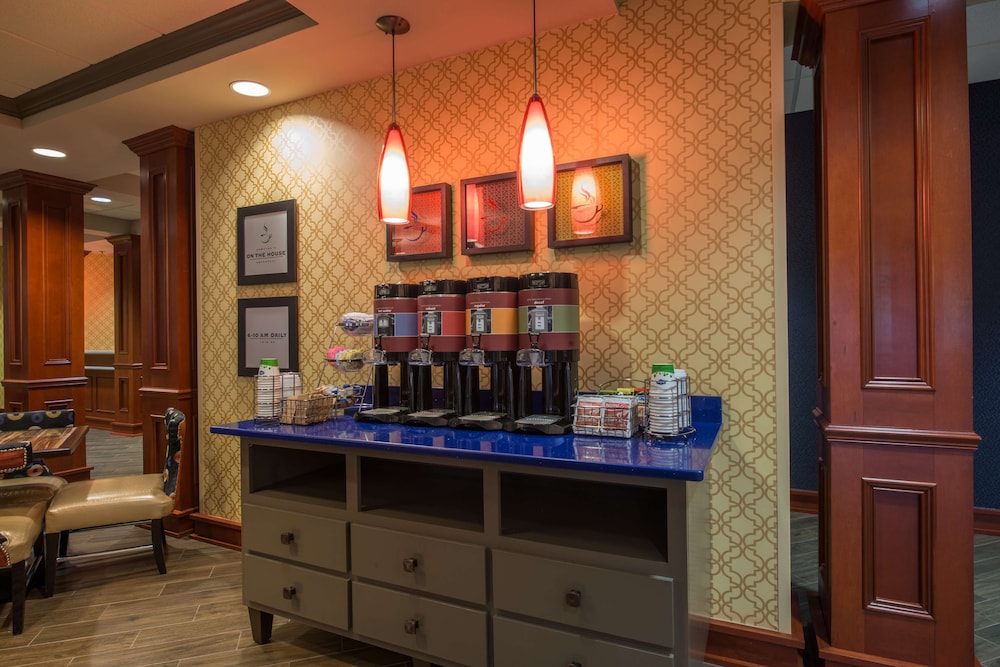 Hampton Inn Easley 56/72
