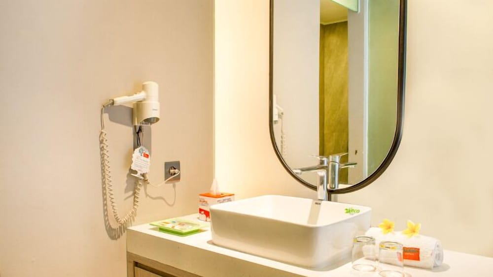 HARRIS Hotel & Residence Riverview Kuta - Bali 47/49