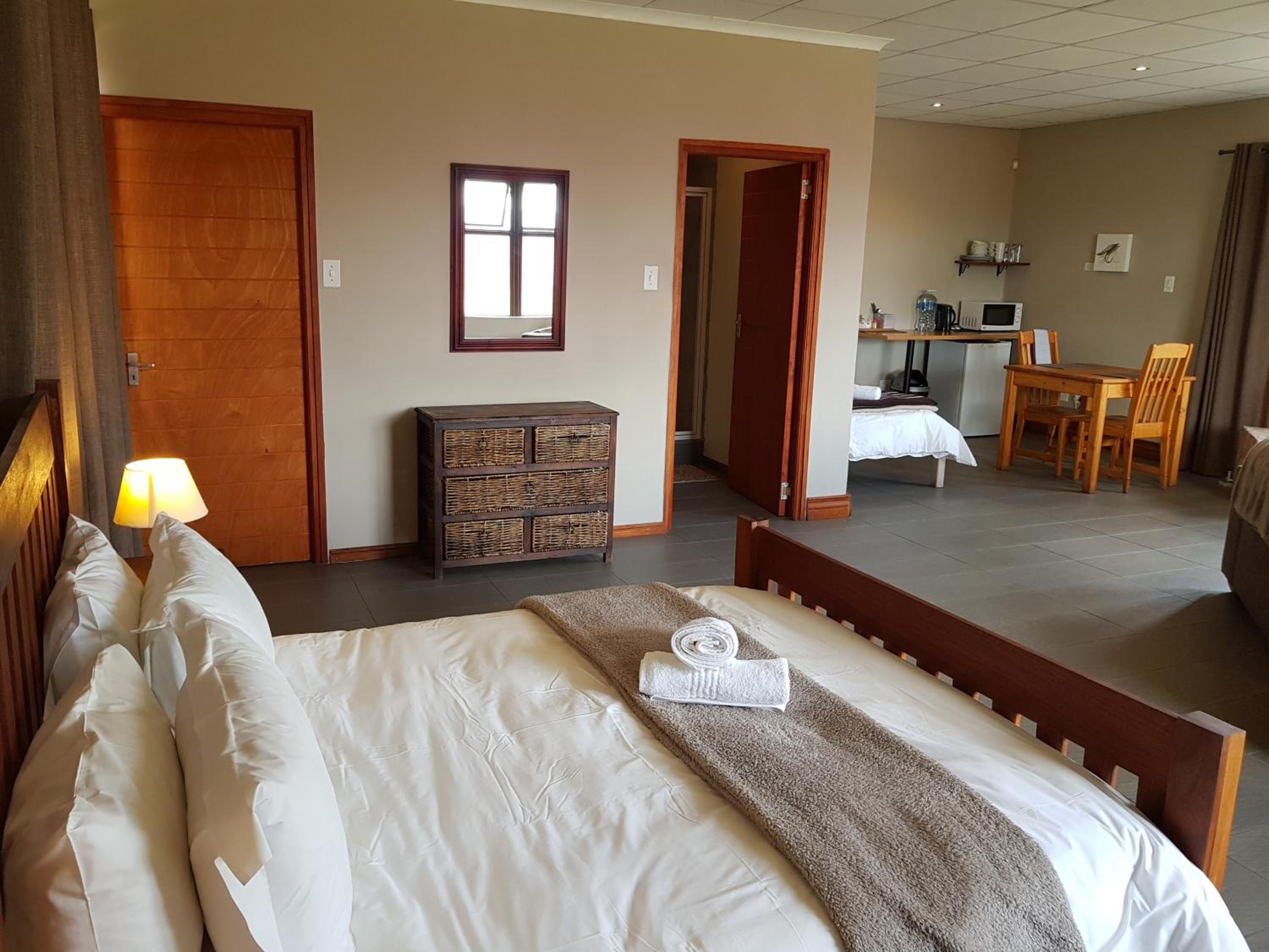 Stay@67 Apartments, Dullstroom 4/25