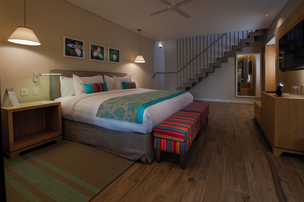 JUNIOR SUITE, STUDIO
