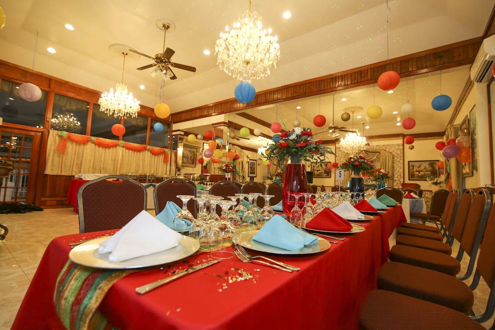 Rayon Hotel 32/48