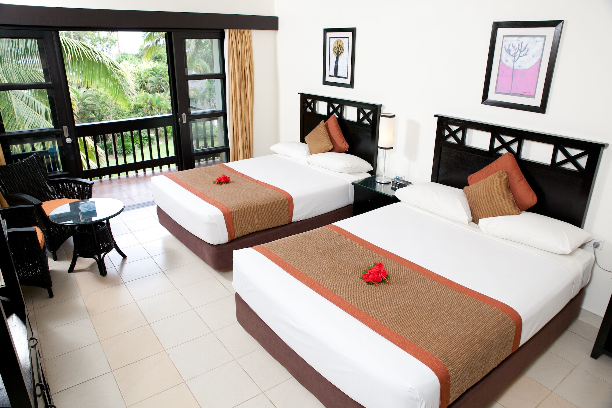 Superior, 1 Single and 2 Double Beds, Garden View