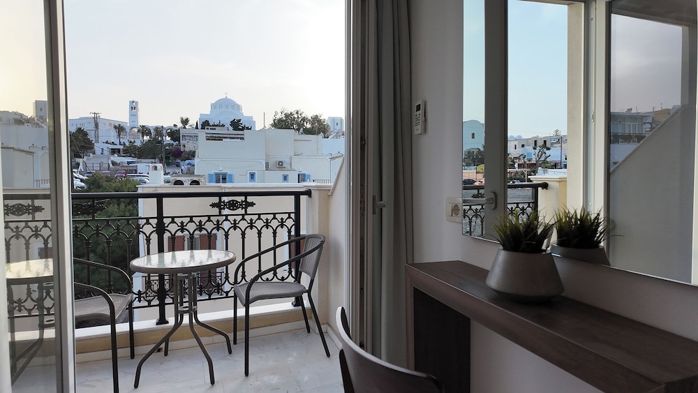 Hotel Santorini 44/55