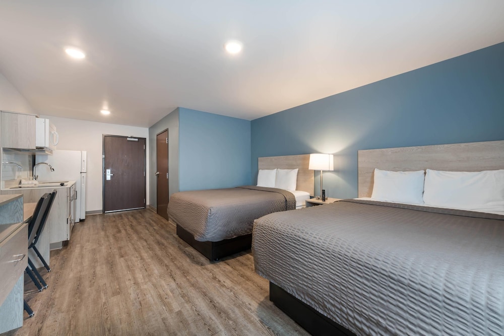 WoodSpring Suites Concord-Charlotte Speedway 9/36