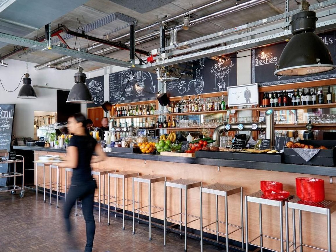 Q-Factory Hotel 33/43