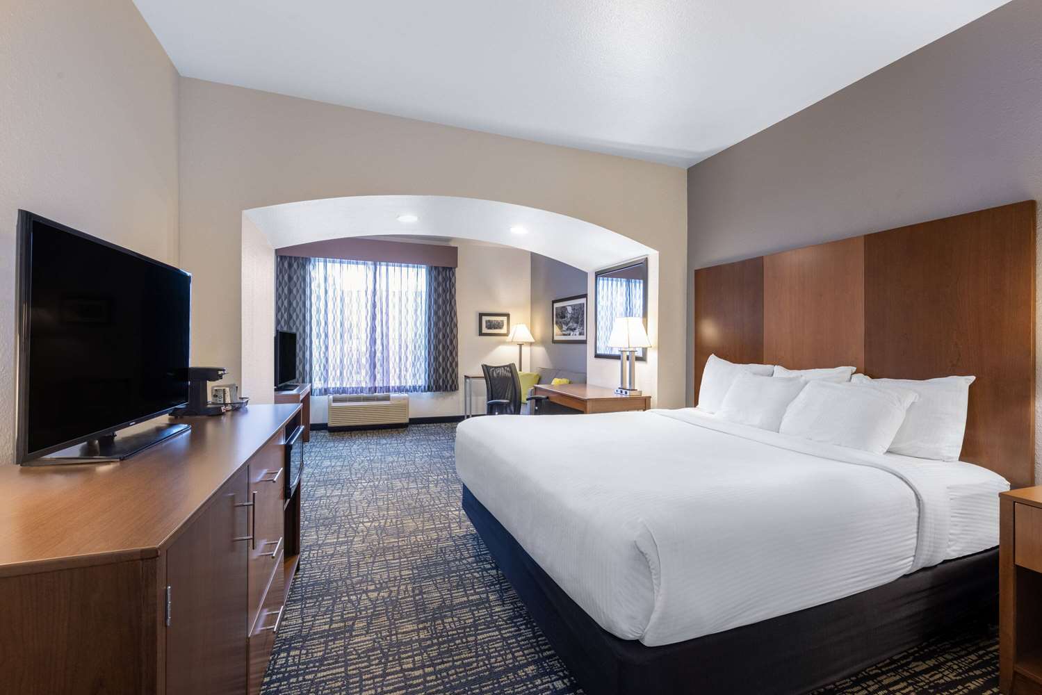 La Quinta Inn & Suites by Wyndham Morgantown 11/60