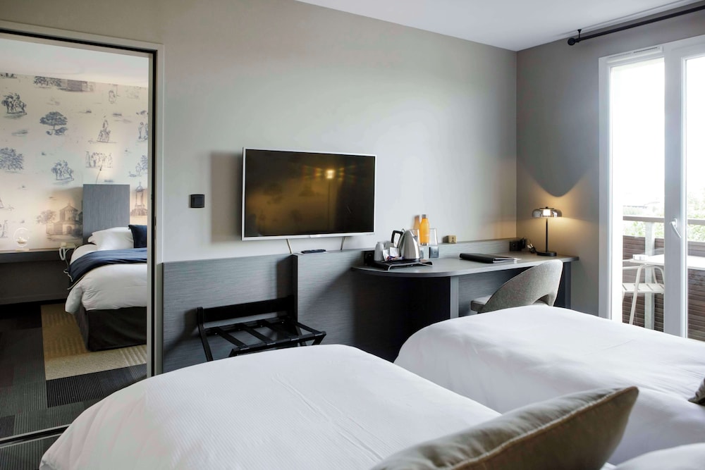 غرفة قياسية بسريرين منفصلين، Best Western Plus Hotel Gergovie 4/6