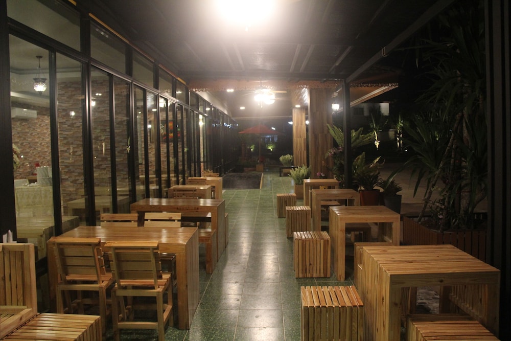 Tawan Anda Garden Hotel 38/45