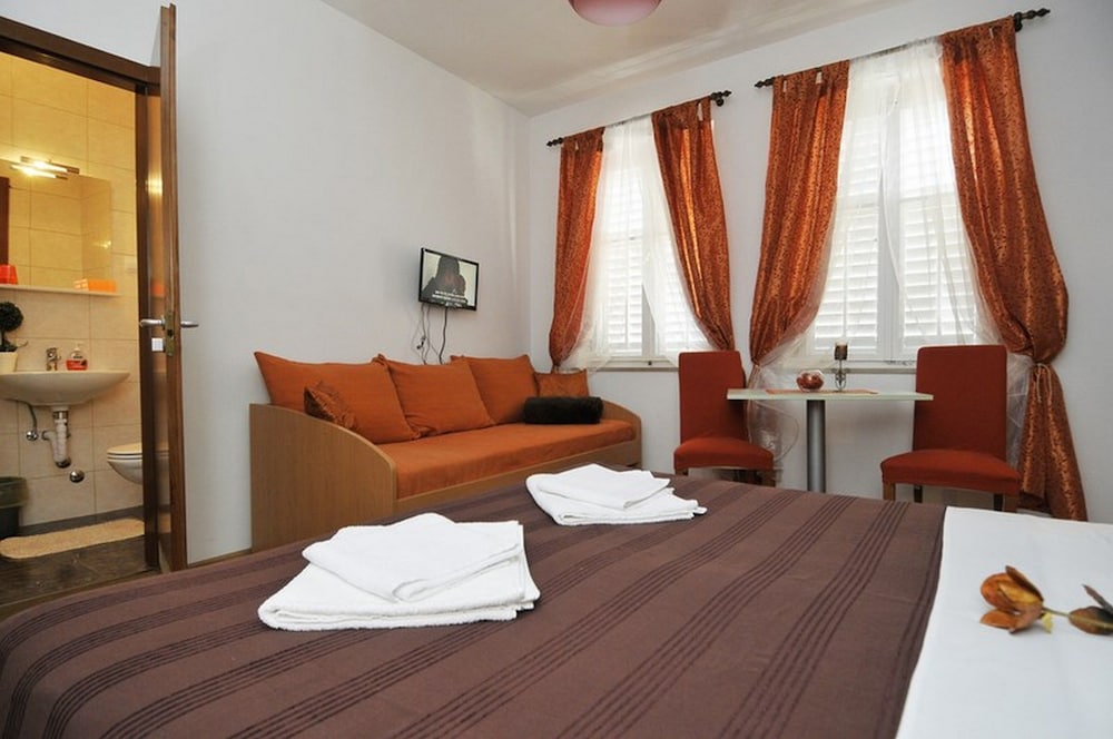 Villa Katarina 7/69