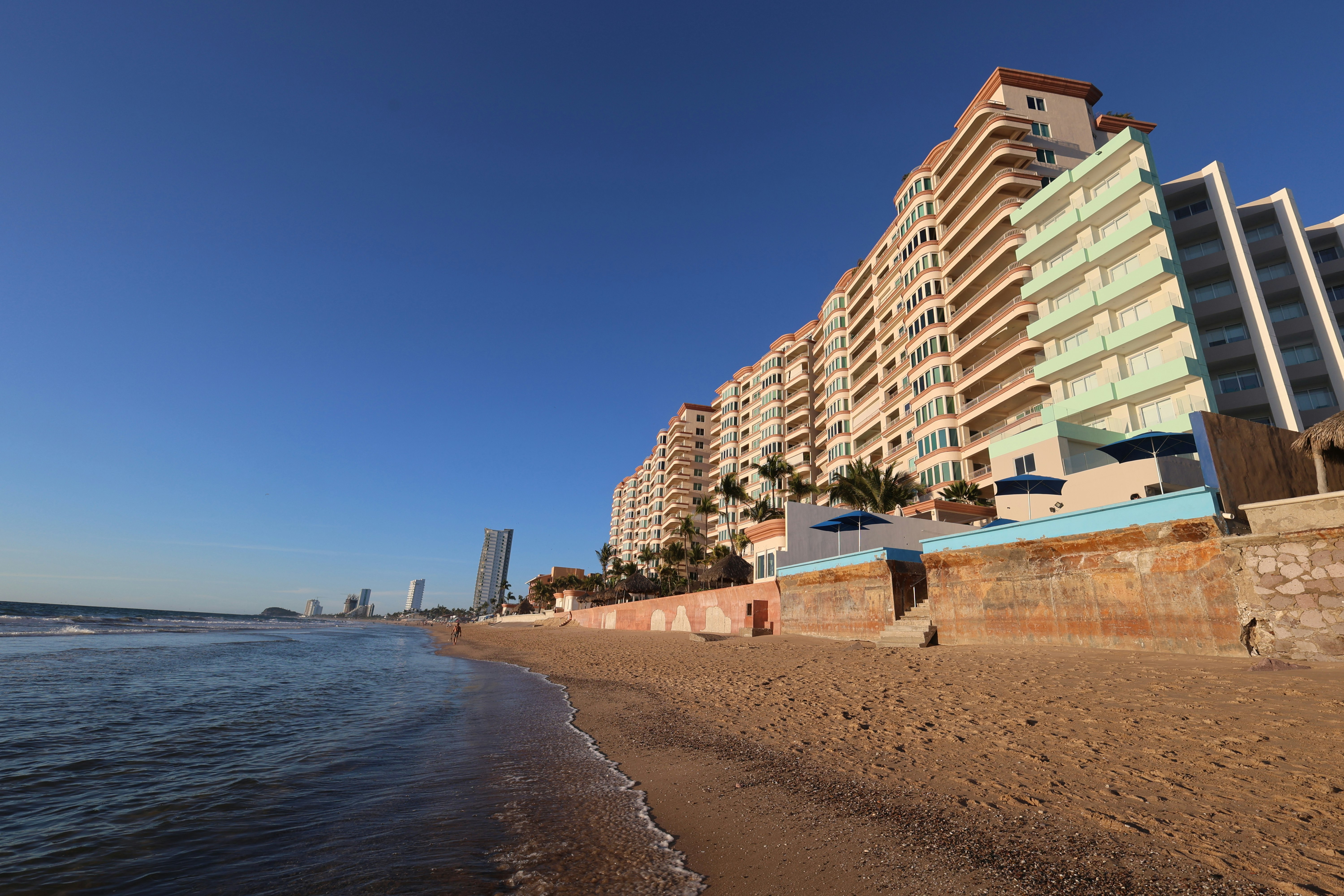Park Inn by Radisson Mazatlan, SIN 46/50