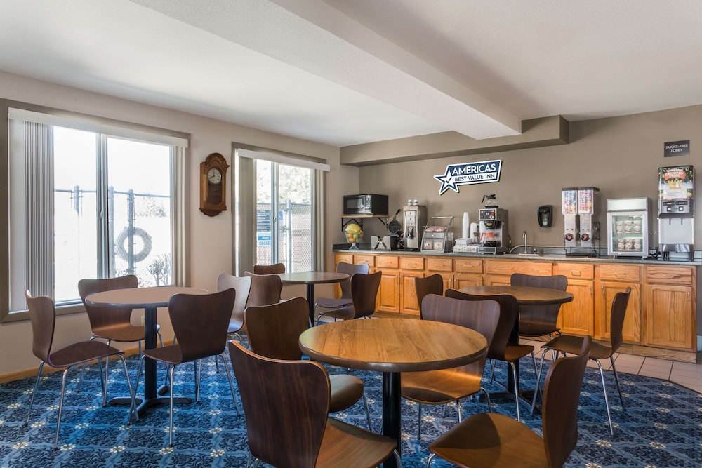 Americas Best Value Inn Sparks 10/17
