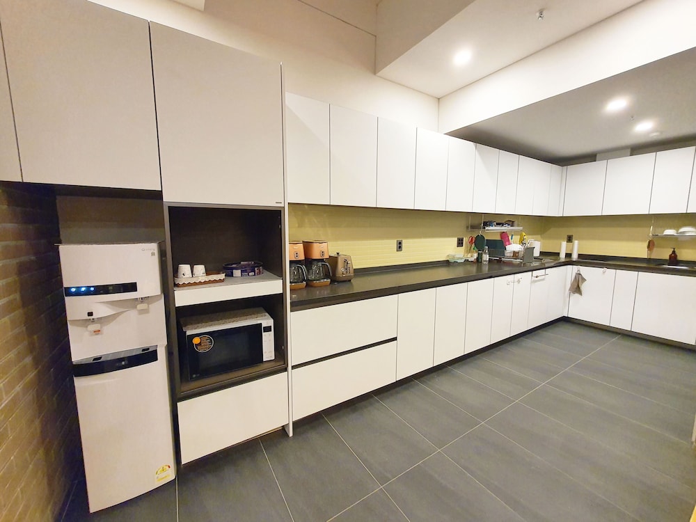 Yolo Guesthouse - Hostel 8/50