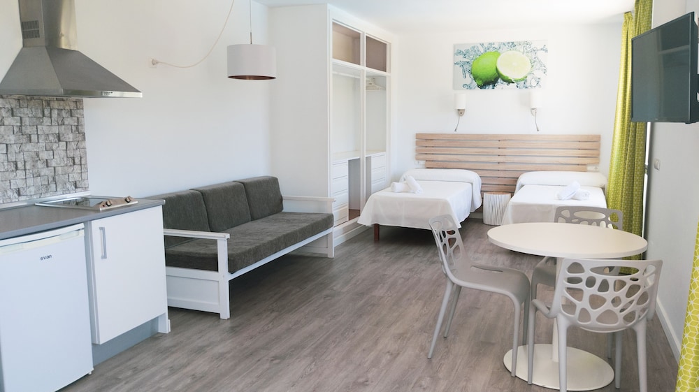 The Palm Star Ibiza - Adults Only 20/50