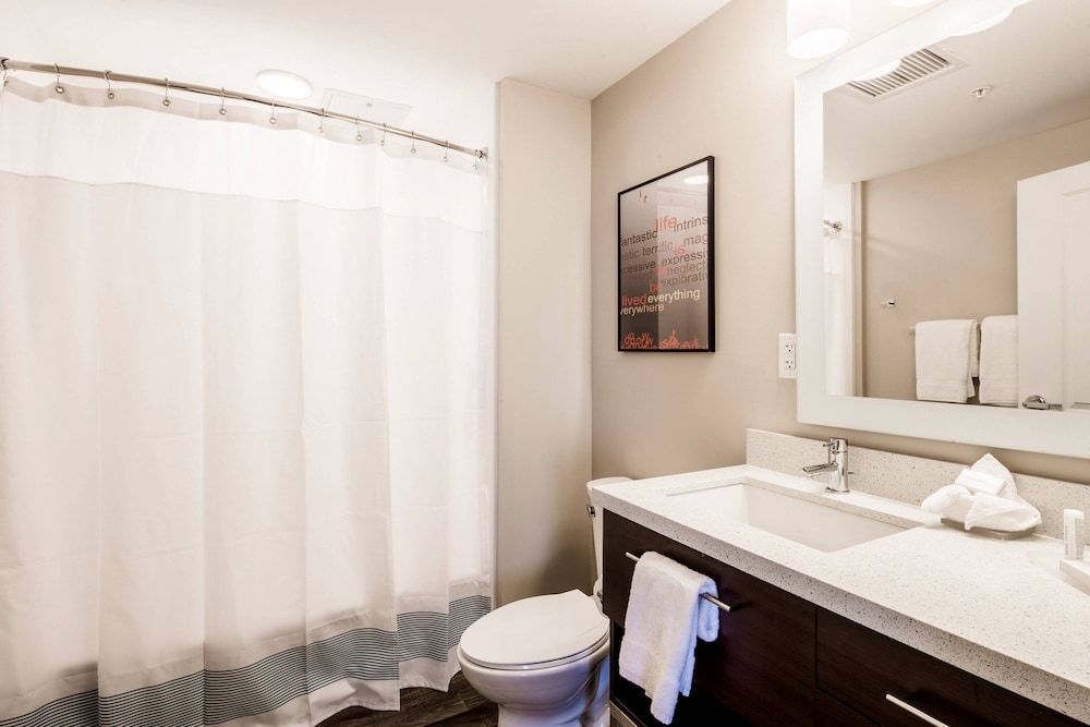 Towneplace Suites Cleveland 10/34