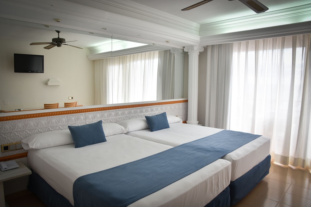 Playacapricho Hotel 26/50