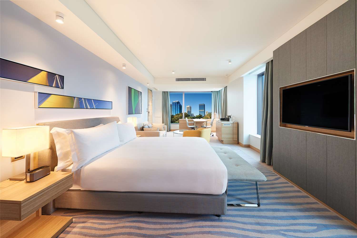 Deluxe, King Bed, with View