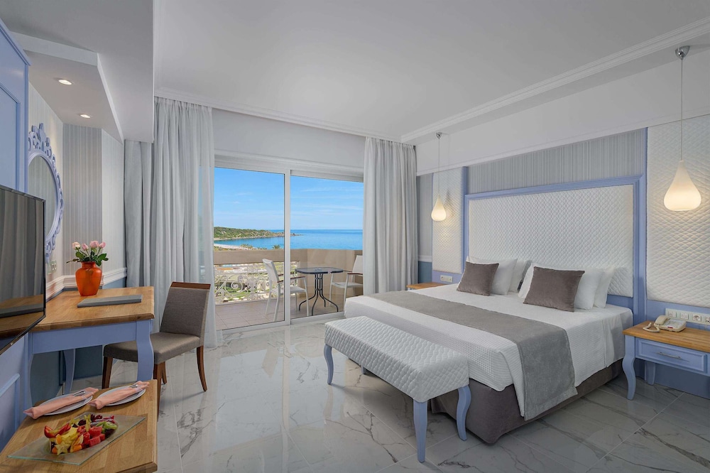 JUNIOR SUITE SEA VIEW
