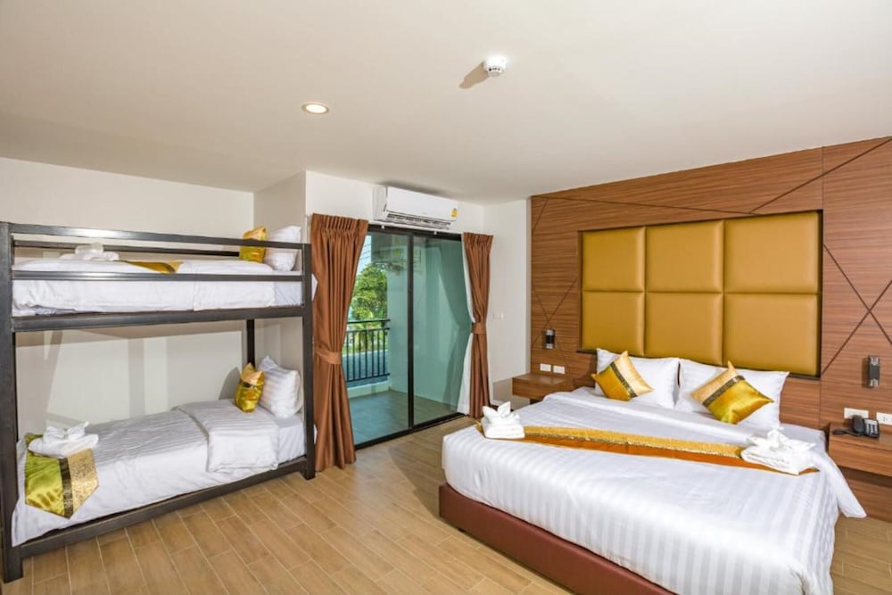 The Bell Airport Phuket Hotel 13/50