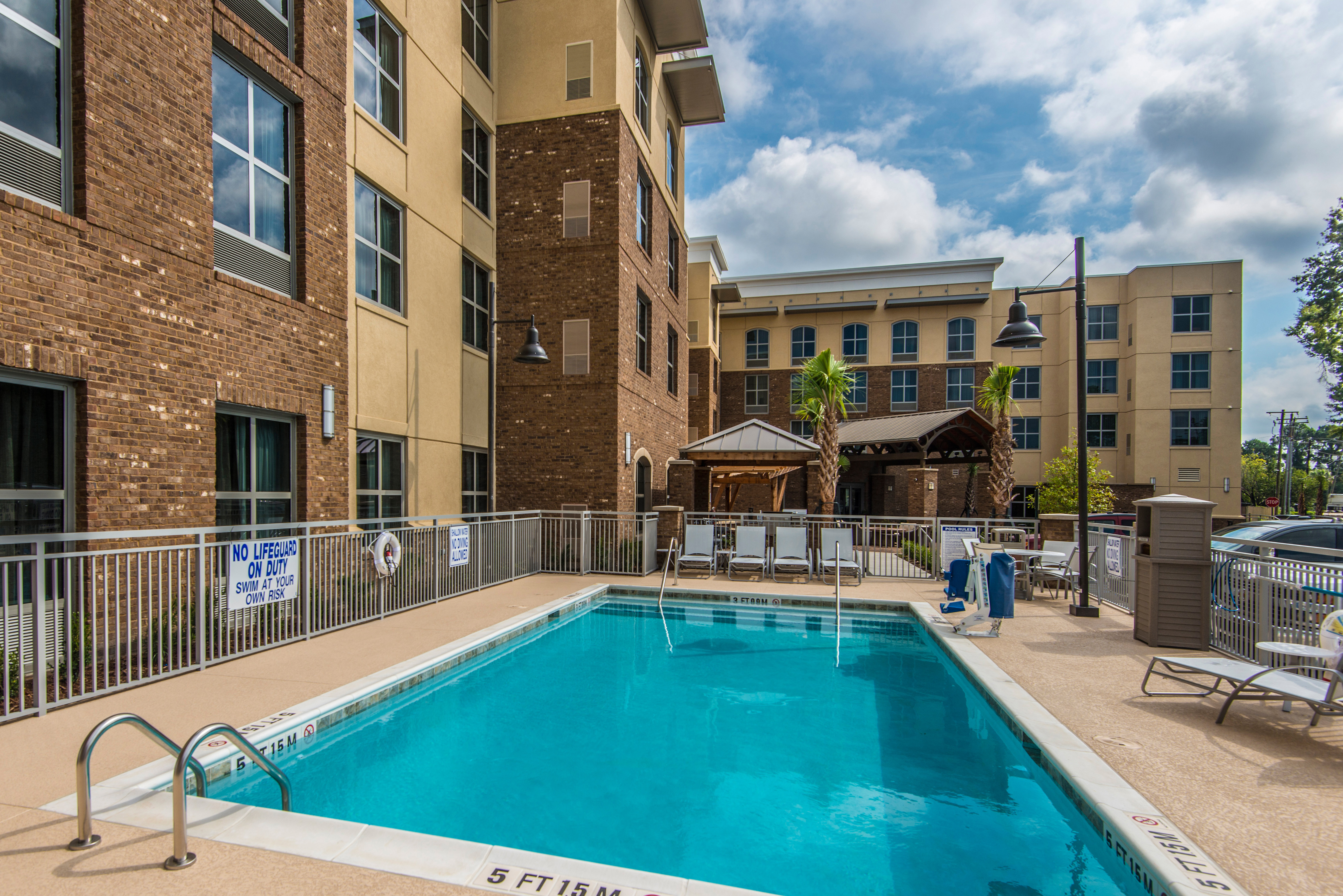 STAYBRIDGE SUITES CHARLESTON - MOUNT PLEASANT 58/60
