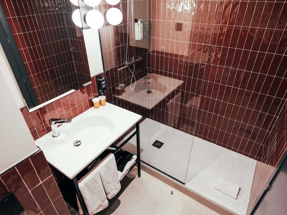 Ibis Styles Madrid Centro Maravillas 48/50