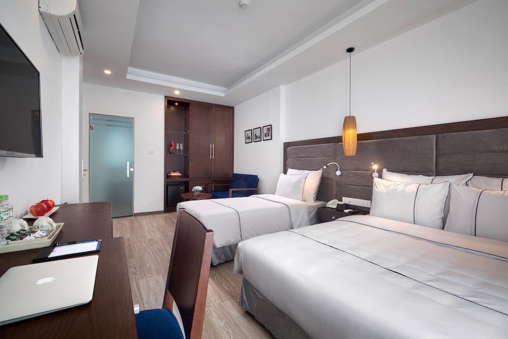 Family Suite, City View