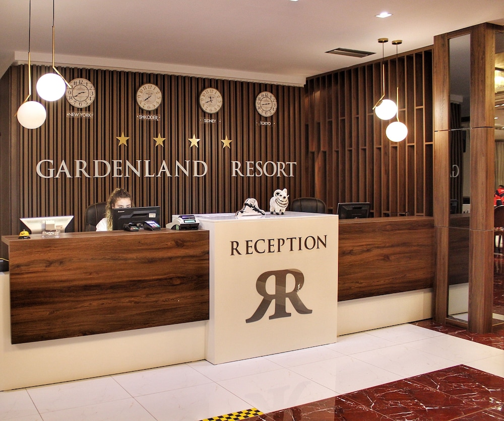 Garden Land Resort 5/50
