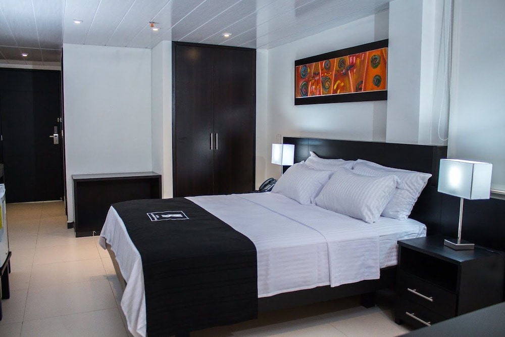 Hotel Metropolitano 22/44