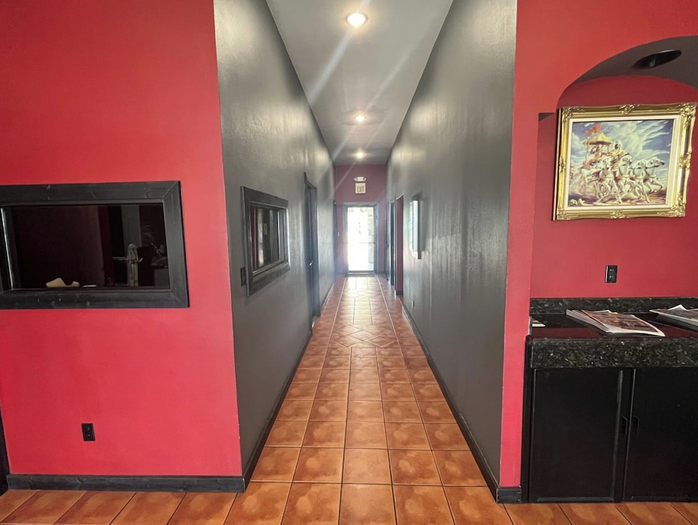 La Posada Inn By OYO Brownsville 30/42