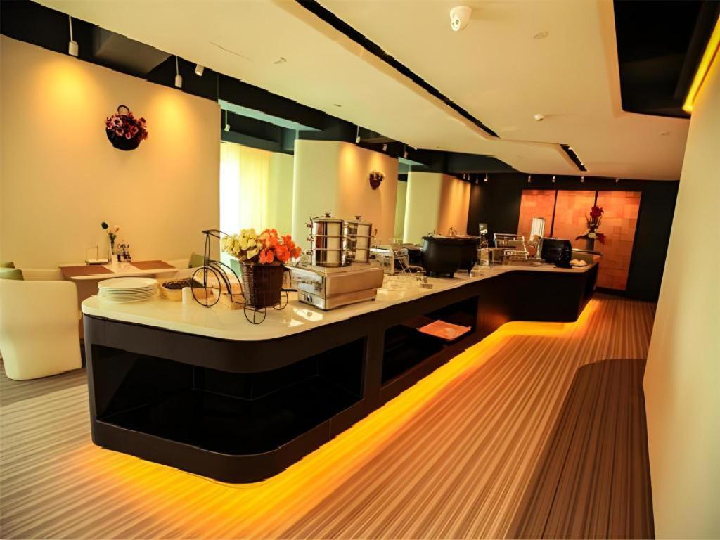 Metropolo Jinjiang Hotels (Qingdao Chengyang District Government) 39/49