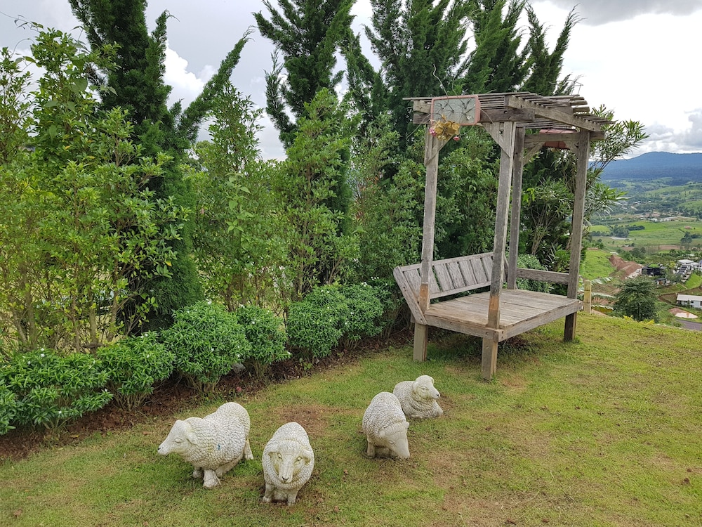 Baanmorkburi Resort 5/59